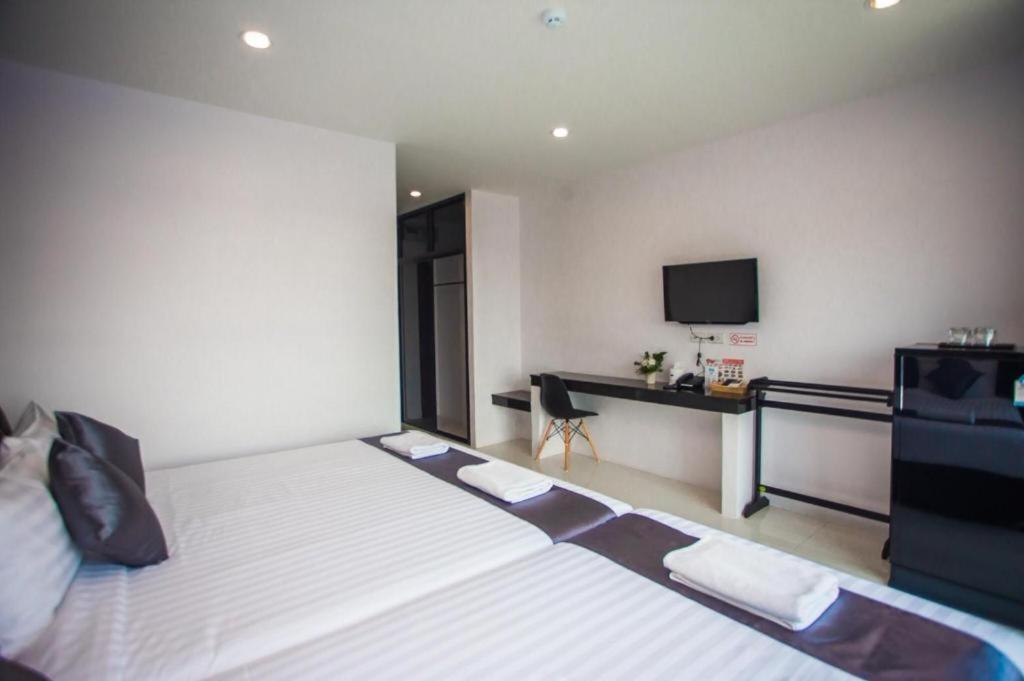 The Bed Hotel Phitsanulok Exterior photo